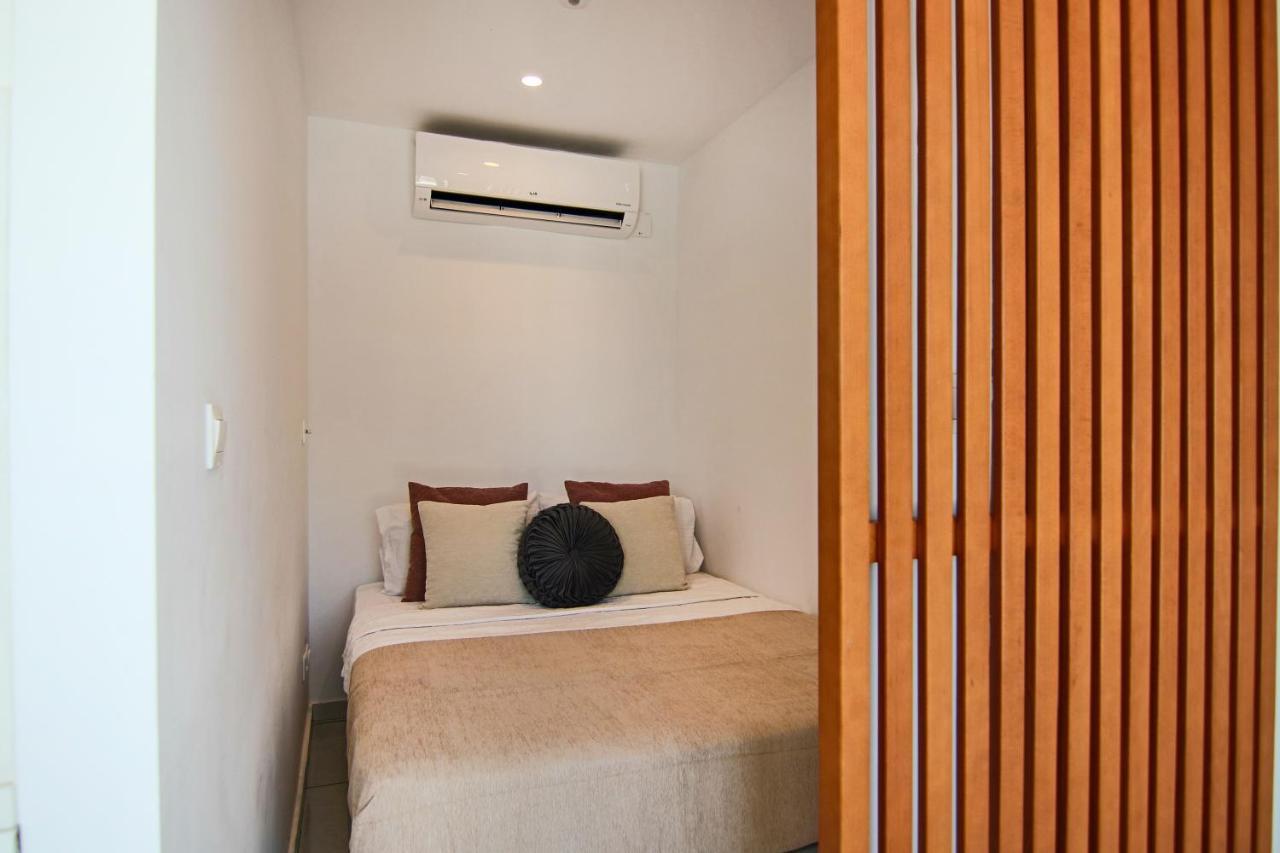 Phaedrus Living - Seaside Luxury Flat Harbour 103 Apartment Paphos Exterior photo