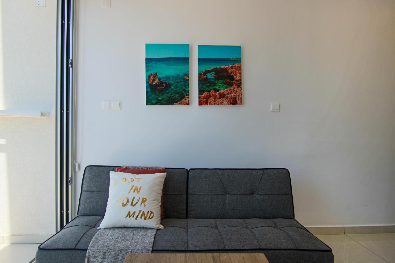 Phaedrus Living - Seaside Luxury Flat Harbour 103 Apartment Paphos Exterior photo